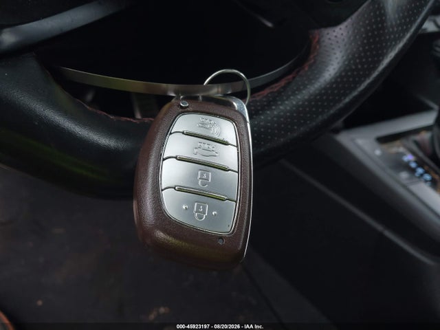 Продаж на аукціоні авто 2020 Hyundai Elantra Sport, vin: KMHD04LBXLU061547, номер лоту: 45923197