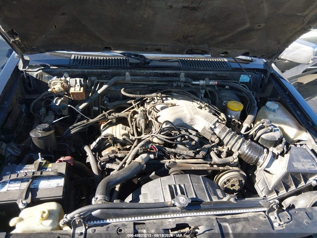 45923213 :رقم المزاد ، 1N6HD16S4PC411526 vin ، 1993 Nissan Truck King Cab Se مزاد بيع