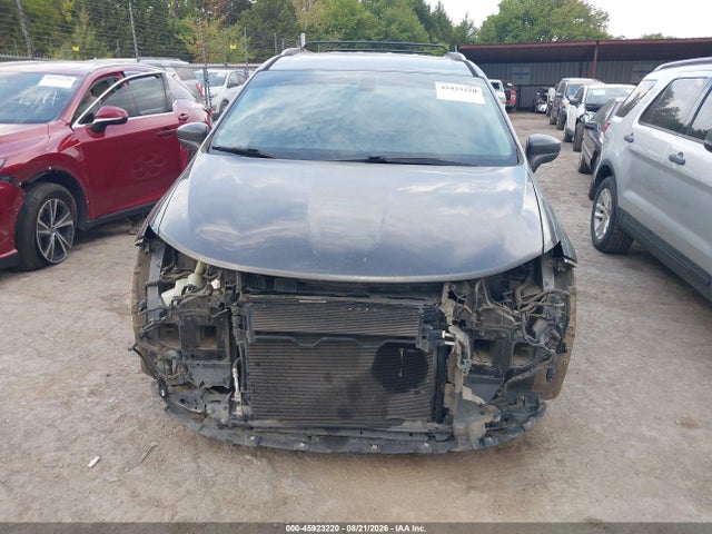 Продажа на аукционе авто 2017 Chrysler Pacifica Touring-l Plus, vin: 2C4RC1EG1HR505556, номер лота: 45923220
