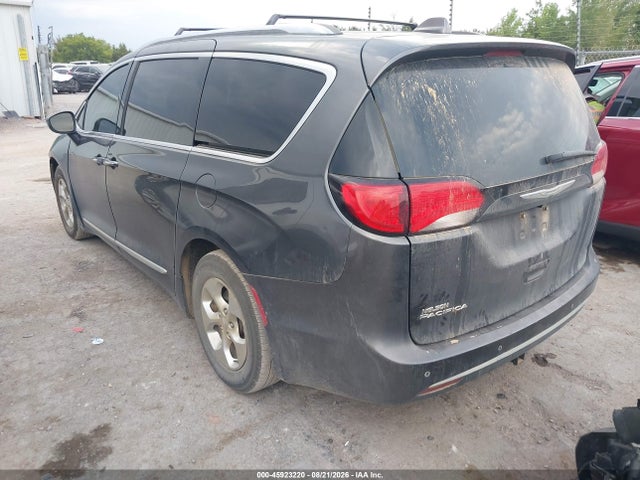 Продажа на аукционе авто 2017 Chrysler Pacifica Touring-l Plus, vin: 2C4RC1EG1HR505556, номер лота: 45923220