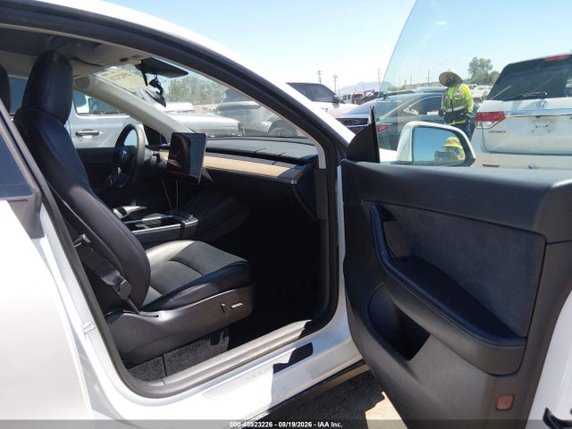 Продажа на аукционе авто 2021 Tesla Model Y Long Range Dual Motor All-wheel Drive, vin: 5YJYGDEE7MF217370, номер лота: 45923226