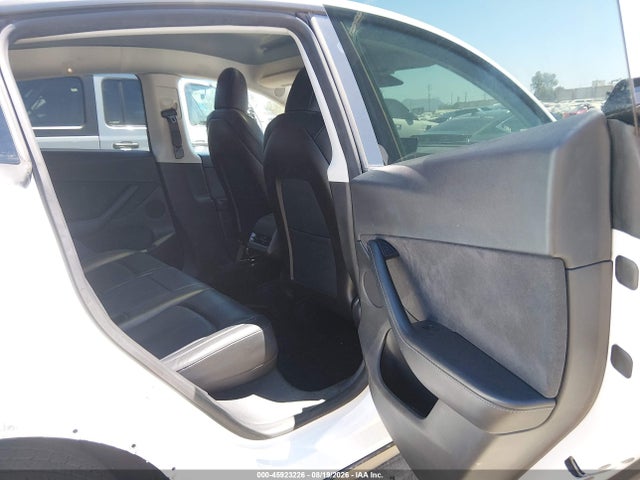 Продажа на аукционе авто 2021 Tesla Model Y Long Range Dual Motor All-wheel Drive, vin: 5YJYGDEE7MF217370, номер лота: 45923226