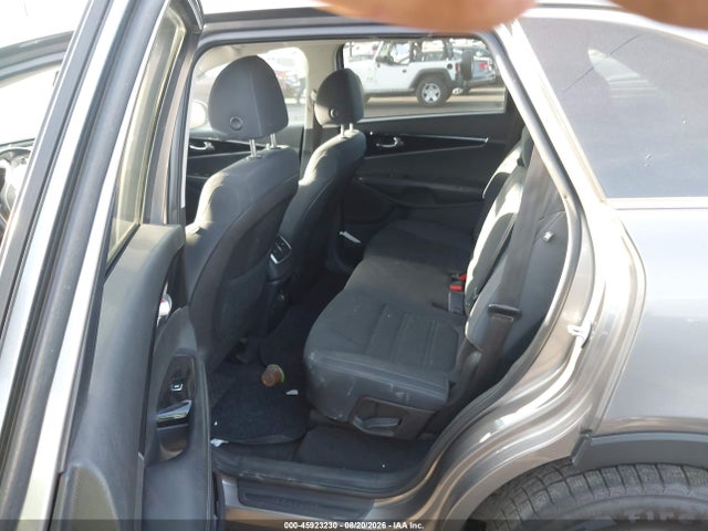 2019 Kia Sorento 2.4l Lx მანქანა იყიდება აუქციონზე, vin: 5XYPG4A32KG532339, აუქციონის ნომერი: 45923230