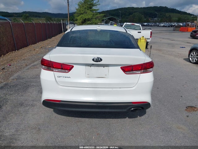 2017 Kia Optima Lx მანქანა იყიდება აუქციონზე, vin: 5XXGT4L33HG139245, აუქციონის ნომერი: 45923233