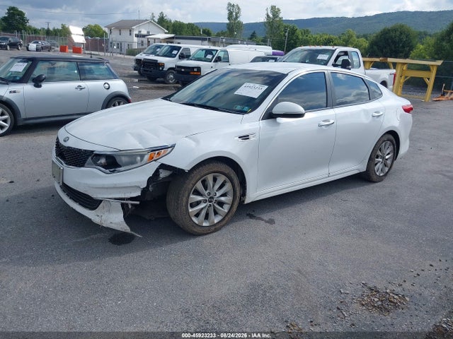 2017 Kia Optima Lx მანქანა იყიდება აუქციონზე, vin: 5XXGT4L33HG139245, აუქციონის ნომერი: 45923233