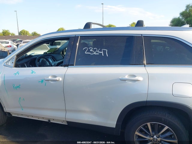 Toyota Highlander Xle 2019 5TDKZRFH0KS365164 Image 15