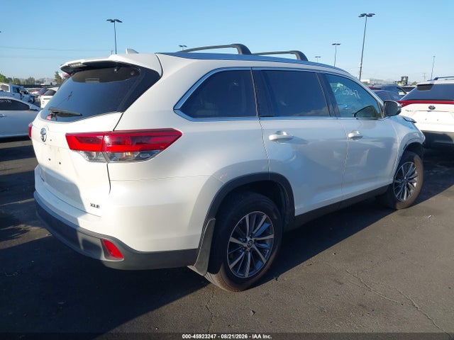 Toyota Highlander Xle 2019 5TDKZRFH0KS365164 Image 4
