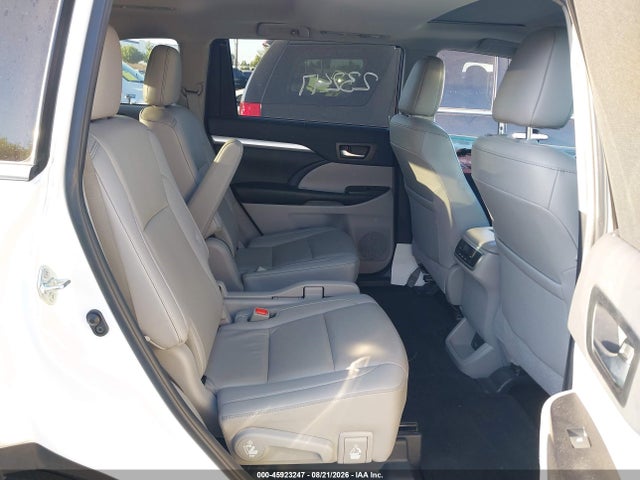 Toyota Highlander Xle 2019 5TDKZRFH0KS365164 Image 8