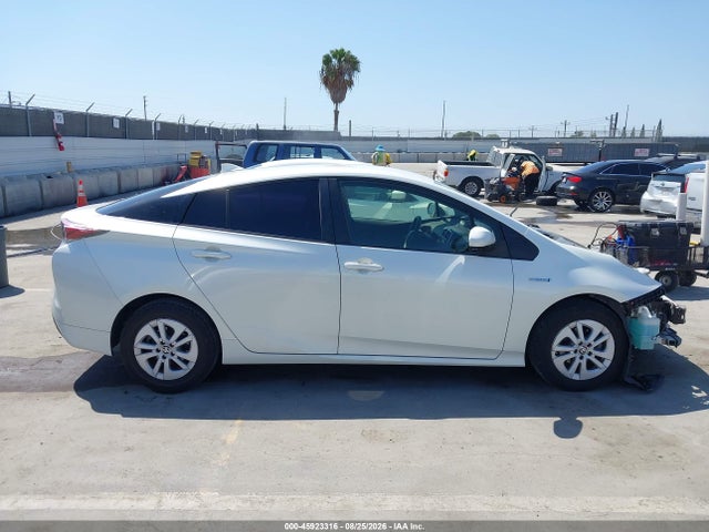 JTDKBRFU7G3512557 Toyota Prius Two