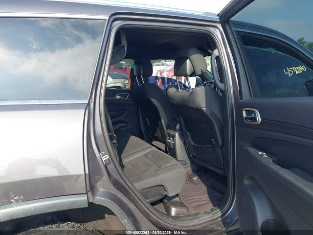 Продаж на аукціоні авто 2017 Jeep Grand Cherokee Laredo, vin: 1C4RJFAG1HC729587, номер лоту: 45923343