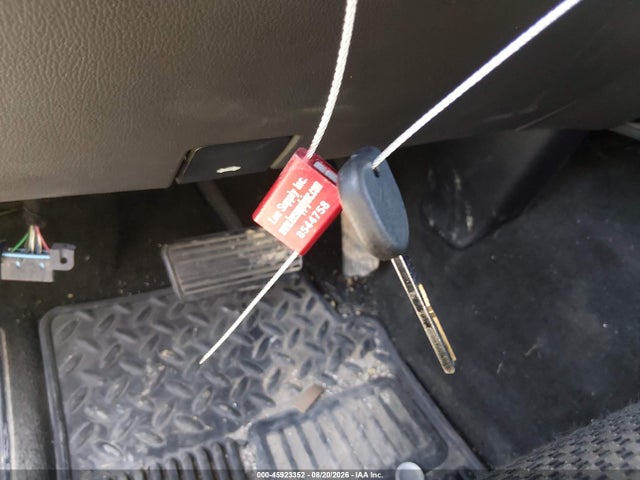 Продаж на аукціоні авто 2014 Chevrolet Silverado 1500 1lt, vin: 3GCPCREH5EG264133, номер лоту: 45923352