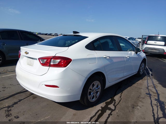 45923414 :رقم المزاد ، 1G1BC5SM9K7147711 vin ، 2019 Chevrolet Cruze Ls مزاد بيع