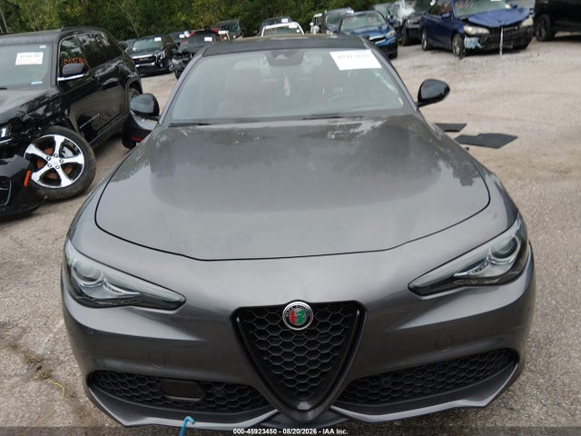 Продажа на аукционе авто 2022 Alfa Romeo Giulia Veloce Awd, vin: ZARFANBN6N7664756, номер лота: 45923450