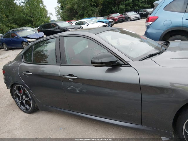 Продажа на аукционе авто 2022 Alfa Romeo Giulia Veloce Awd, vin: ZARFANBN6N7664756, номер лота: 45923450