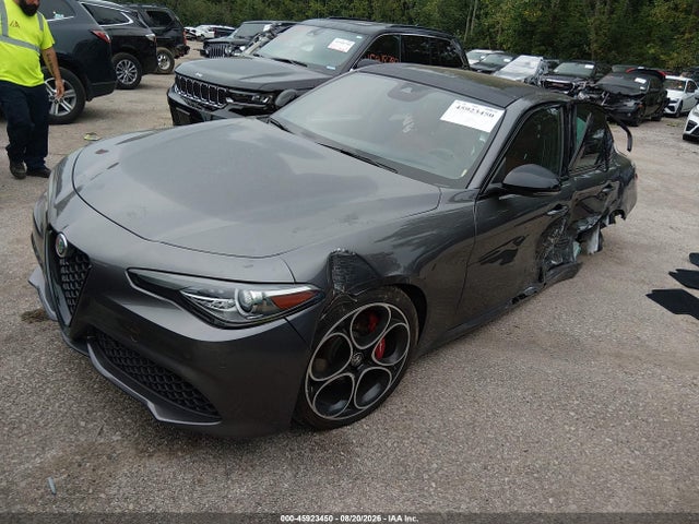Продажа на аукционе авто 2022 Alfa Romeo Giulia Veloce Awd, vin: ZARFANBN6N7664756, номер лота: 45923450