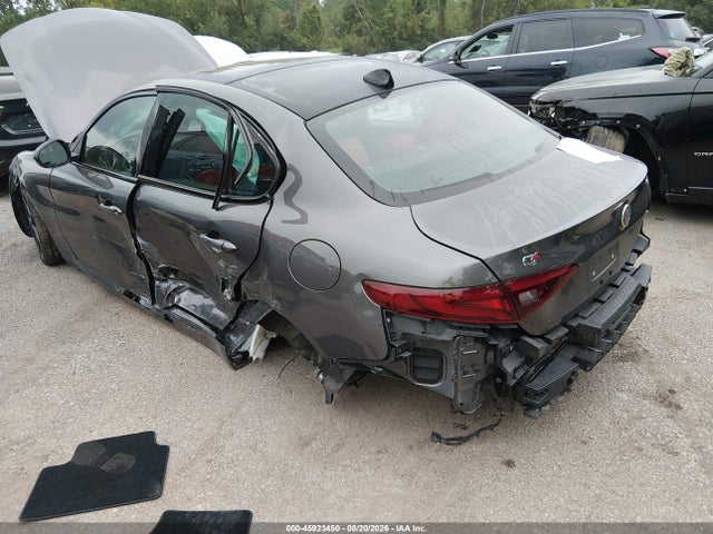 Продажа на аукционе авто 2022 Alfa Romeo Giulia Veloce Awd, vin: ZARFANBN6N7664756, номер лота: 45923450