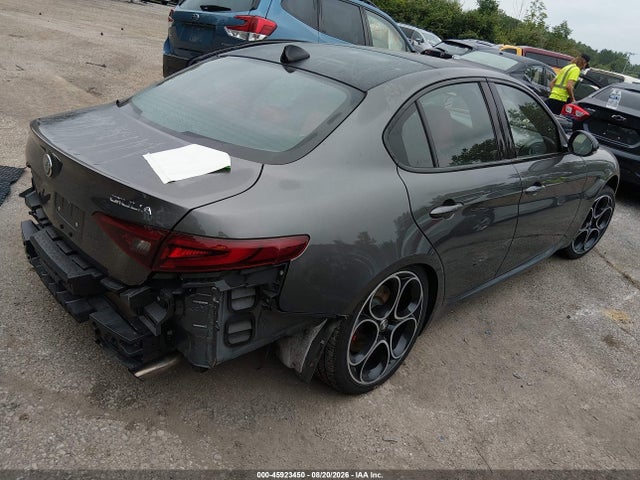 Продажа на аукционе авто 2022 Alfa Romeo Giulia Veloce Awd, vin: ZARFANBN6N7664756, номер лота: 45923450