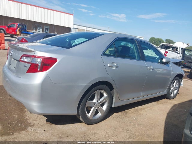 2014 Toyota Camry Se მანქანა იყიდება აუქციონზე, vin: 4T1BF1FK2EU390715, აუქციონის ნომერი: 45923468