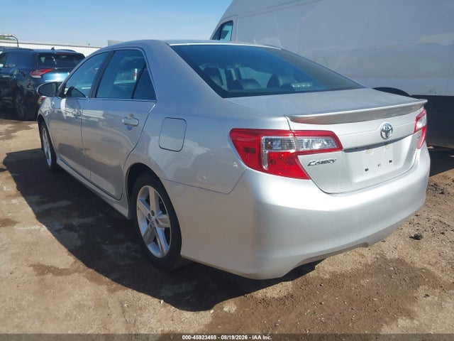 2014 Toyota Camry Se მანქანა იყიდება აუქციონზე, vin: 4T1BF1FK2EU390715, აუქციონის ნომერი: 45923468