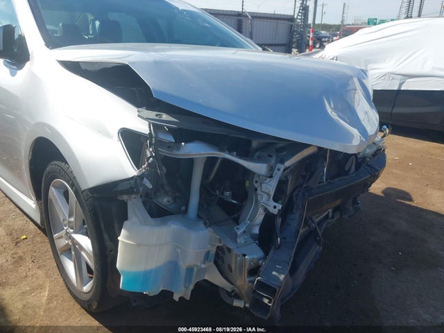 2014 Toyota Camry Se მანქანა იყიდება აუქციონზე, vin: 4T1BF1FK2EU390715, აუქციონის ნომერი: 45923468
