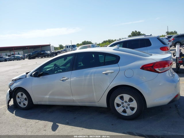 KIA FORTE LX 2017 3KPFL4A7XHE131380 Image 14