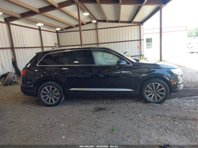 2019 Audi Q7 45 Premium/45 Se Premium მანქანა იყიდება აუქციონზე, vin: WA1LHAF73KD042975, აუქციონის ნომერი: 45923497
