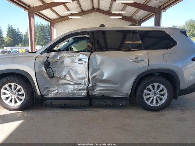Продаж на аукціоні авто 2026 Toyota Grand Highlander Hybrid Xle, vin: 5TDACAB55TS107380, номер лоту: 45923502