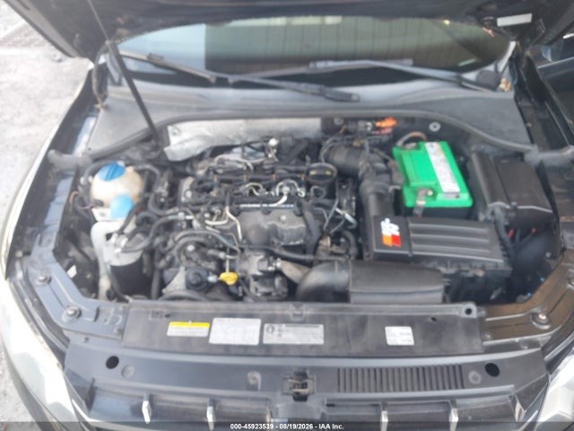 2014 Volkswagen Passat 2.0l Tdi Sel Premium მანქანა იყიდება აუქციონზე, vin: 1VWCN7A35EC049844, აუქციონის ნომერი: 45923539