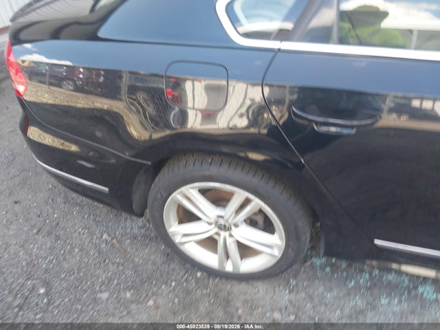 2014 Volkswagen Passat 2.0l Tdi Sel Premium მანქანა იყიდება აუქციონზე, vin: 1VWCN7A35EC049844, აუქციონის ნომერი: 45923539