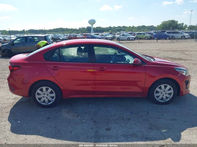 2022 Kia Rio S მანქანა იყიდება აუქციონზე, vin: 3KPA24AD8NE458472, აუქციონის ნომერი: 45923557