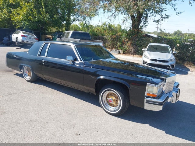 1984 Cadillac Deville მანქანა იყიდება აუქციონზე, vin: 1G6AM478XE9061762, აუქციონის ნომერი: 45923559