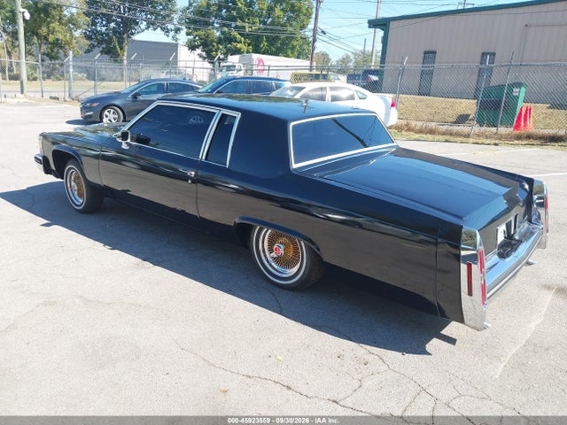 1984 Cadillac Deville მანქანა იყიდება აუქციონზე, vin: 1G6AM478XE9061762, აუქციონის ნომერი: 45923559
