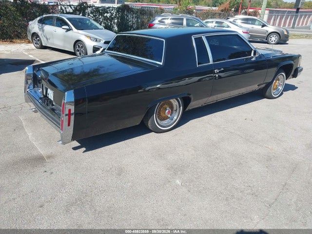 1984 Cadillac Deville მანქანა იყიდება აუქციონზე, vin: 1G6AM478XE9061762, აუქციონის ნომერი: 45923559