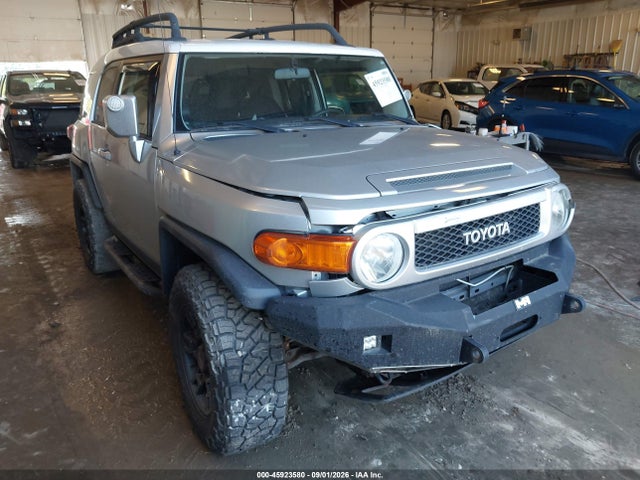 2007 Toyota Fj Cruiser მანქანა იყიდება აუქციონზე, vin: JTEBU11F570034866, აუქციონის ნომერი: 45923580