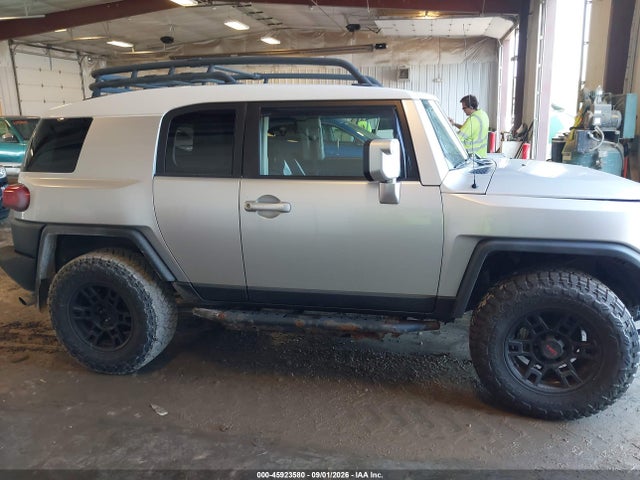 2007 Toyota Fj Cruiser მანქანა იყიდება აუქციონზე, vin: JTEBU11F570034866, აუქციონის ნომერი: 45923580