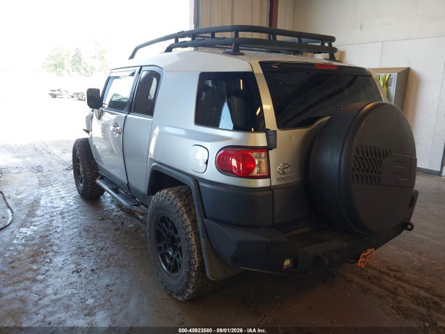 2007 Toyota Fj Cruiser მანქანა იყიდება აუქციონზე, vin: JTEBU11F570034866, აუქციონის ნომერი: 45923580