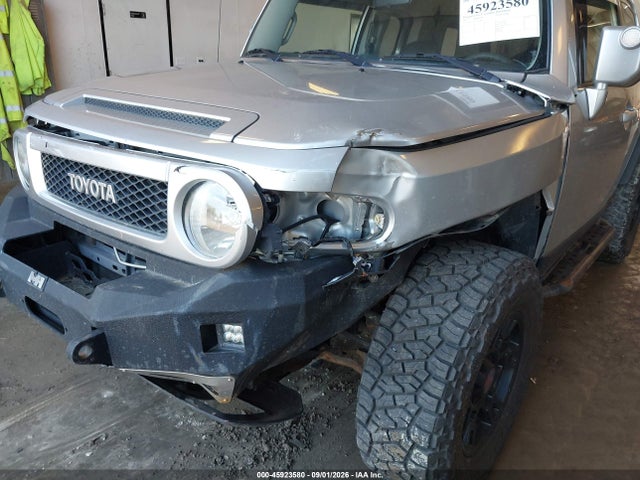 2007 Toyota Fj Cruiser მანქანა იყიდება აუქციონზე, vin: JTEBU11F570034866, აუქციონის ნომერი: 45923580