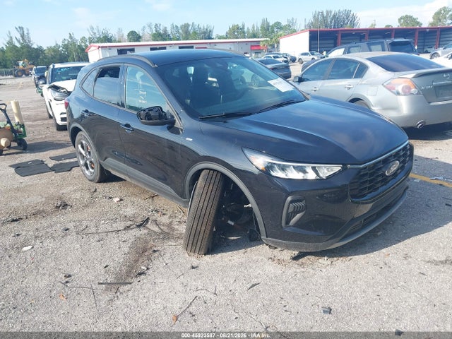 2025 Ford Escape St-line მანქანა იყიდება აუქციონზე, vin: 1FMCU0MN8SUA64186, აუქციონის ნომერი: 45923587