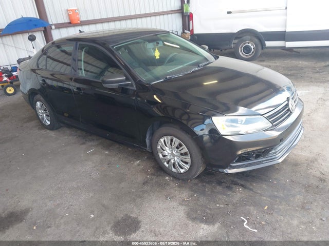 2015 Volkswagen Jetta 2.0l S მანქანა იყიდება აუქციონზე, vin: 3VW2K7AJ7FM315948, აუქციონის ნომერი: 45923606