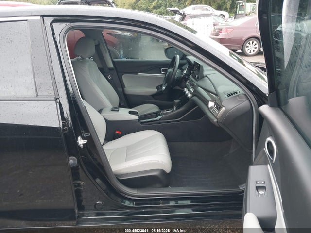 Auction sale of the 2024 Acura Integra, vin: 19UDE4H24RA028733, lot number: 45923641