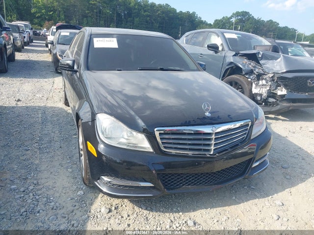 Продаж на аукціоні авто 2013 Mercedes-benz C 300 Luxury 4matic, vin: WDDGF8AB9DA821390, номер лоту: 45923681