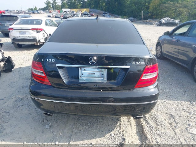 Продаж на аукціоні авто 2013 Mercedes-benz C 300 Luxury 4matic, vin: WDDGF8AB9DA821390, номер лоту: 45923681