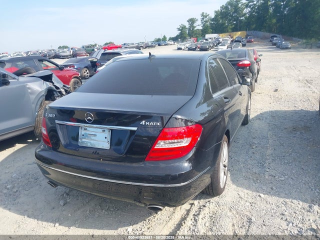 Продаж на аукціоні авто 2013 Mercedes-benz C 300 Luxury 4matic, vin: WDDGF8AB9DA821390, номер лоту: 45923681