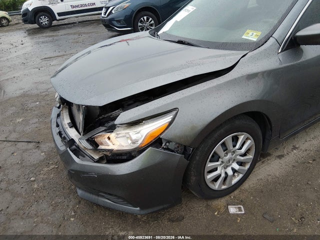 Nissan Altima 2.5 S 2018 1N4AL3AP5JC471785 Image 18