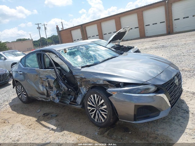 2023 Nissan Altima Sv Fwd მანქანა იყიდება აუქციონზე, vin: 1N4BL4DV2PN375694, აუქციონის ნომერი: 45923697