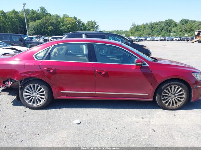 2017 Volkswagen Passat 1.8t Se მანქანა იყიდება აუქციონზე, vin: 1VWBT7A33HC020168, აუქციონის ნომერი: 45923710