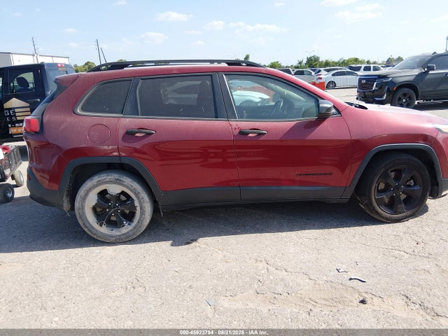 45923794 :رقم المزاد ، 1C4PJLABXHW652310 vin ، 2017 Jeep Cherokee Altitude مزاد بيع