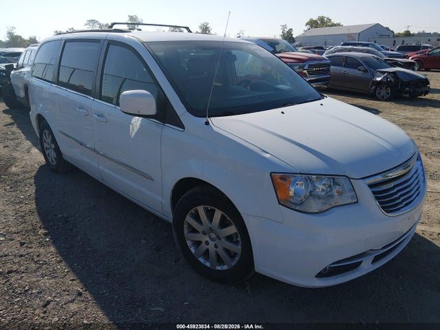 Продажа на аукционе авто 2015 Chrysler Town & Country Touring, vin: 2C4RC1BG6FR551921, номер лота: 45923834