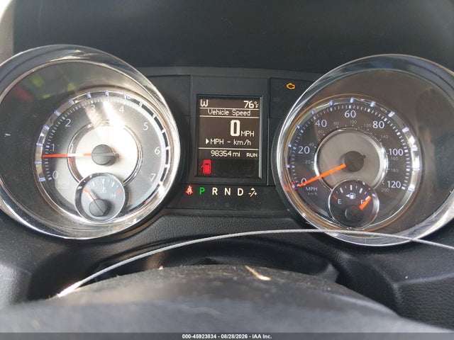 2015 Chrysler Town & Country Touring მანქანა იყიდება აუქციონზე, vin: 2C4RC1BG6FR551921, აუქციონის ნომერი: 45923834