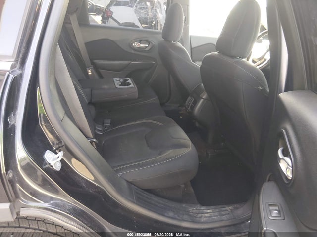 Продаж на аукціоні авто 2015 Jeep Cherokee Latitude, vin: 1C4PJMCS9FW653125, номер лоту: 45923855